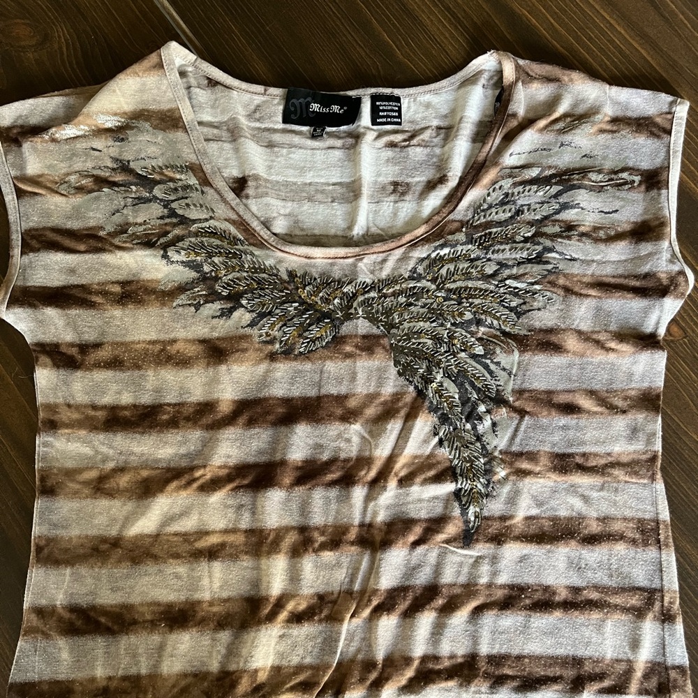 Miss Me flow top.